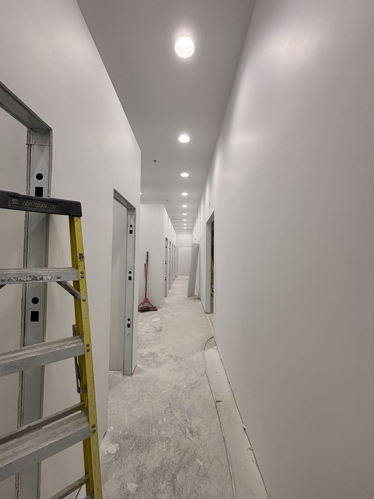 Réalisation Peinture Qualipro, peintre commercial.