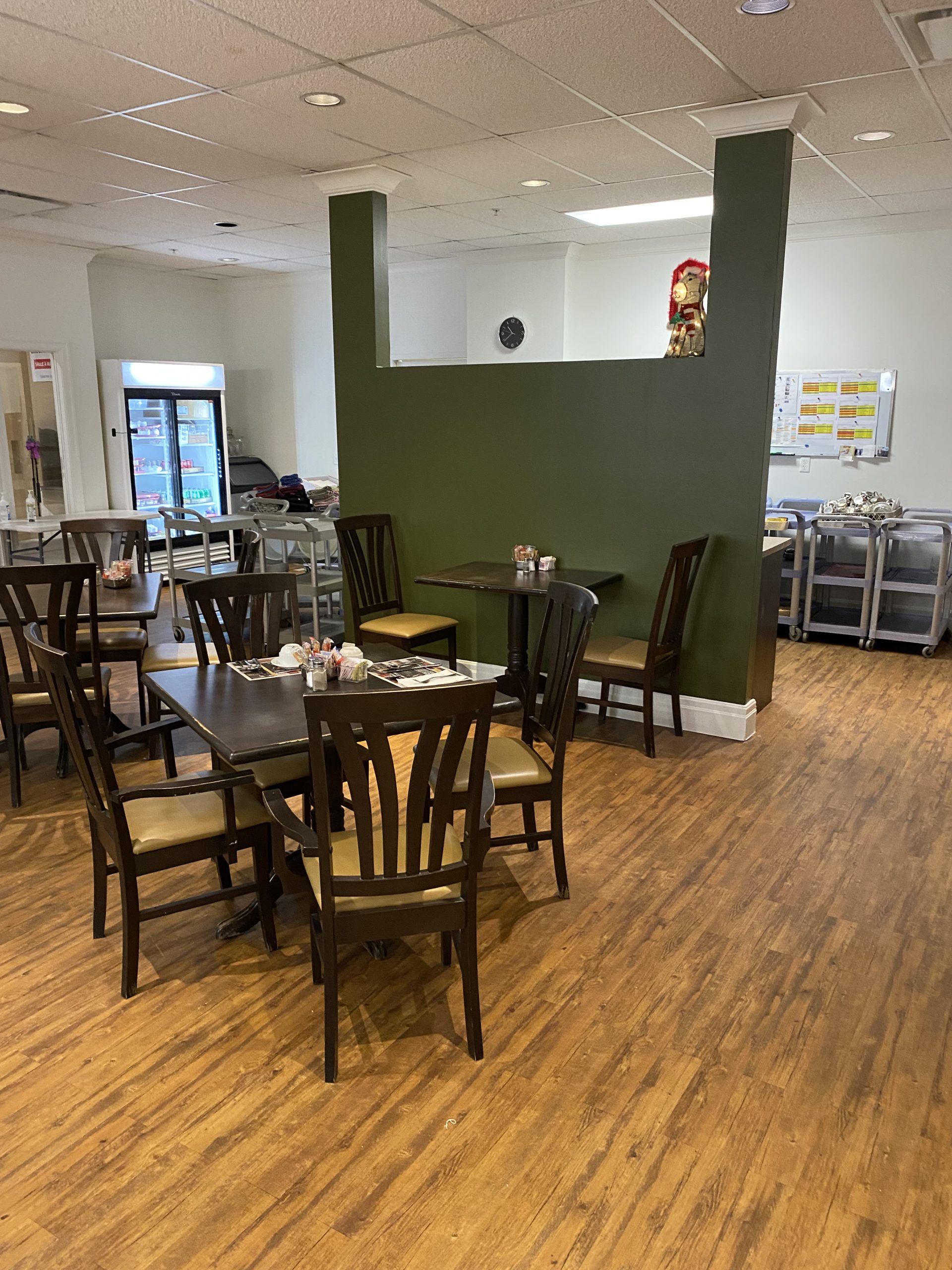 Réalisation Peinture Qualipro, peintre commercial.