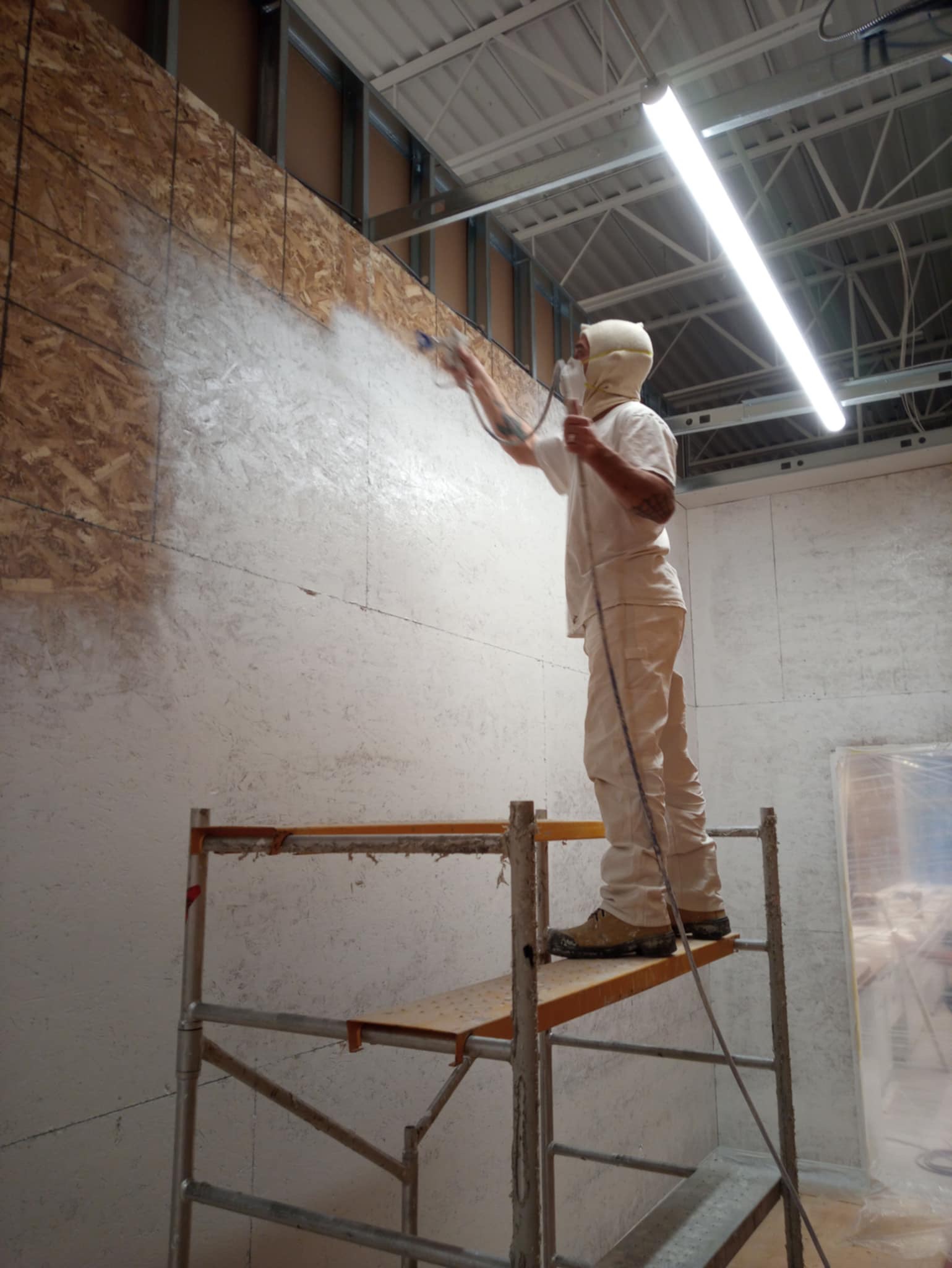 Réalisation Peinture Qualipro, peintre commercial.